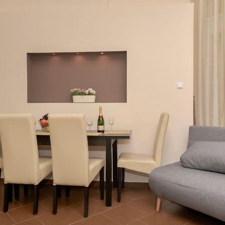 Corvina Apartment Budapest With Free Private Parking Exterior foto