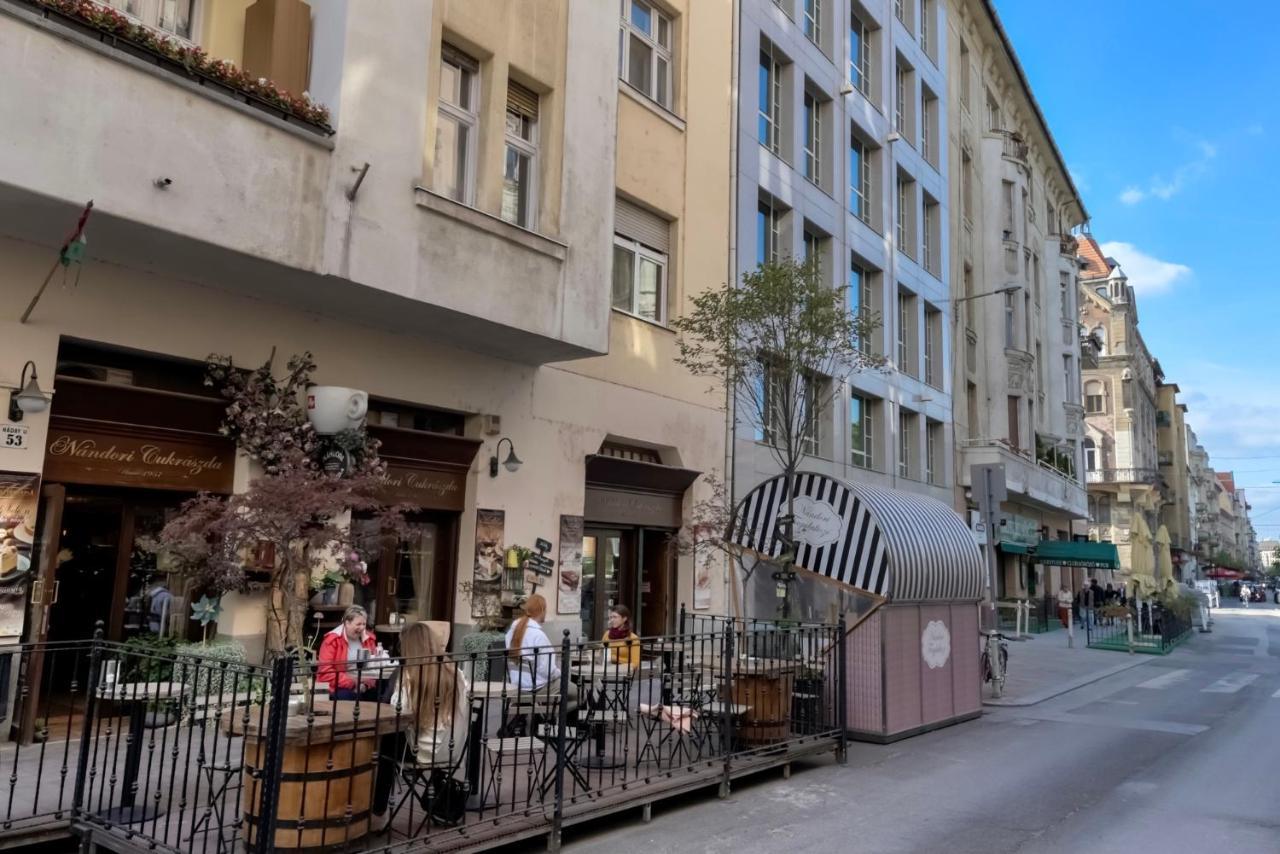 Corvina Apartment Budapest With Free Private Parking Exterior foto